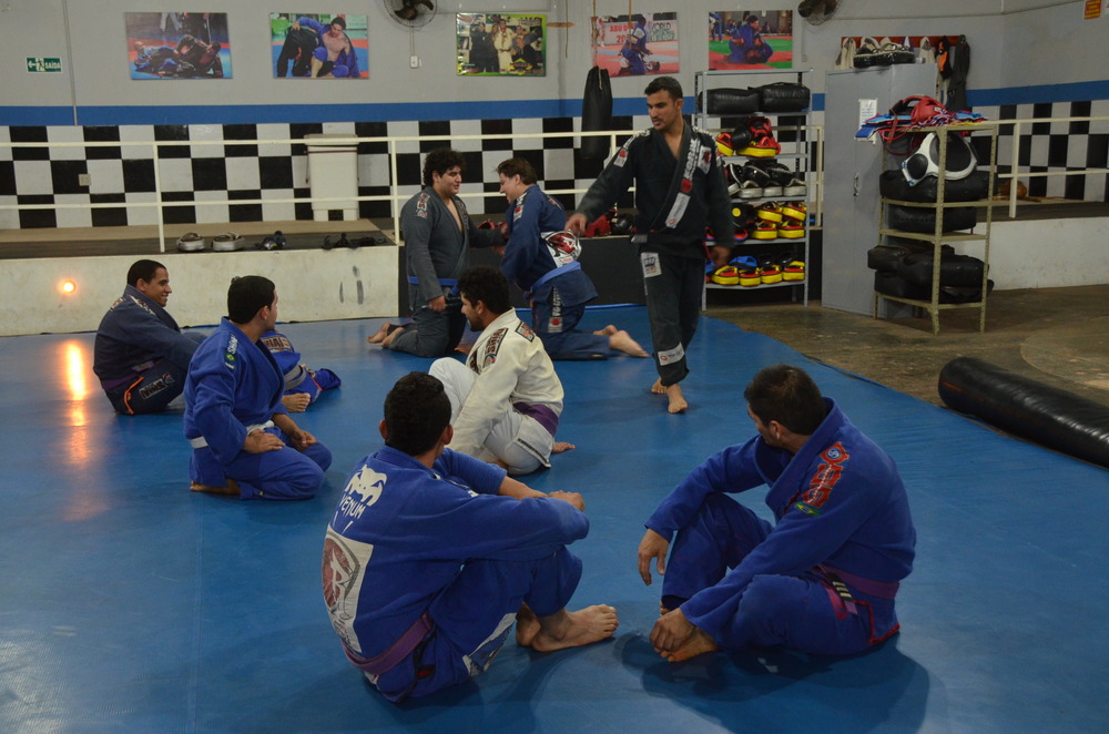 Academia de jiu-jitsu continua com inscrições abertas em Clementina